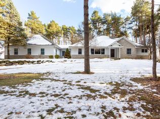 811 Ramsgate Ln, Oxford, MI 48371