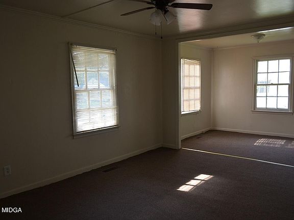 3rd image of 1225 Mimosa Dr