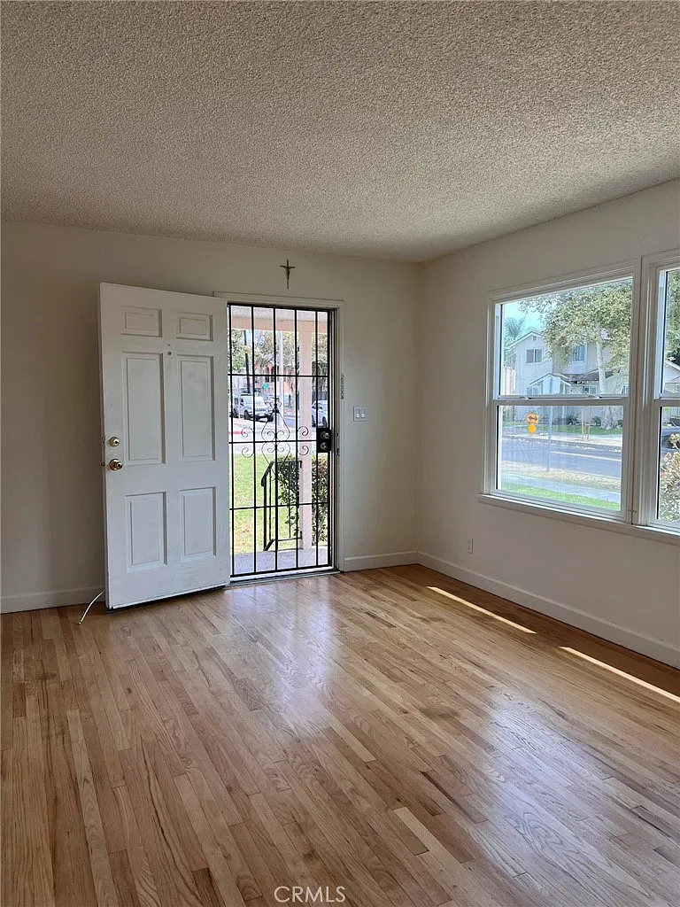 1 bed, 616 sqft, $2,069 — Photo 4