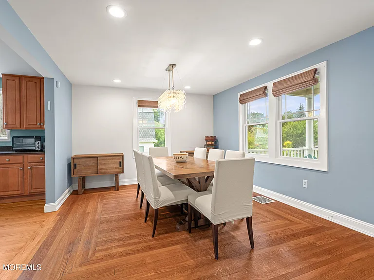 250 Alpern Ave — Photo 10