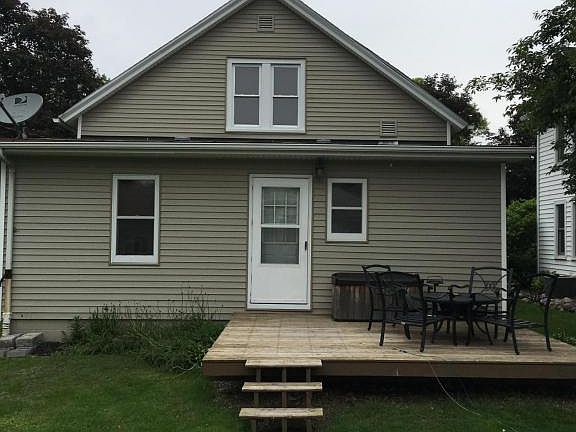 3rd image of 110 Canon Ave