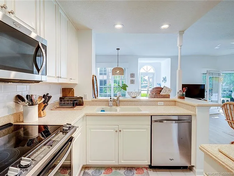 411 NE Plantation Rd #511 — Photo 19