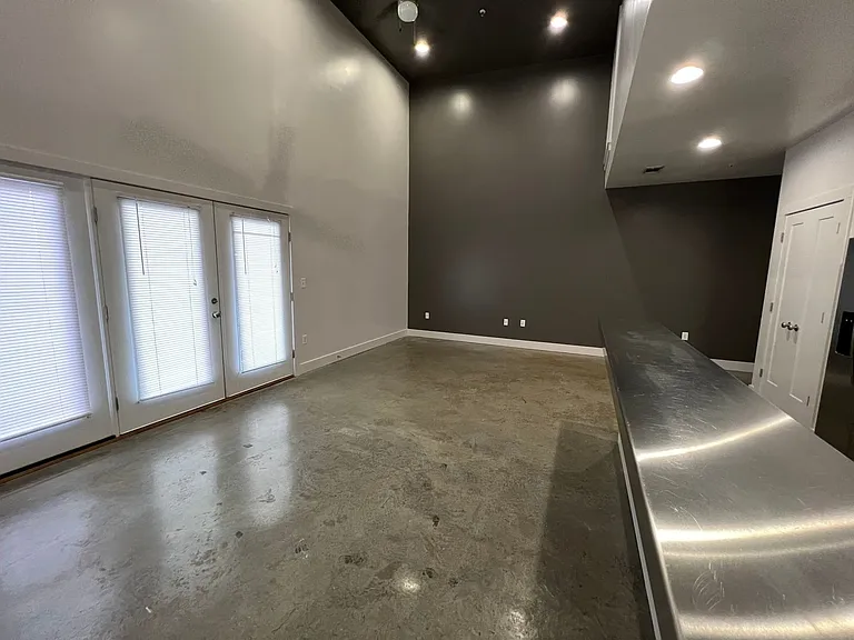 Myers Flats - 3 Bedroom — Photo 9