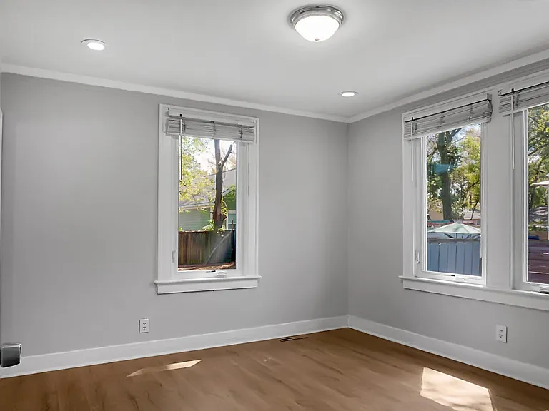 2135 Dorchester Rd — Photo 36