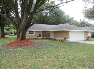 1301 Arrowhead Ct, Auburndale, FL 33823