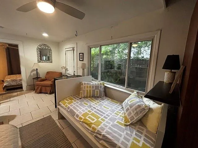 860 1/2 Taft Pl #LL — Photo 5