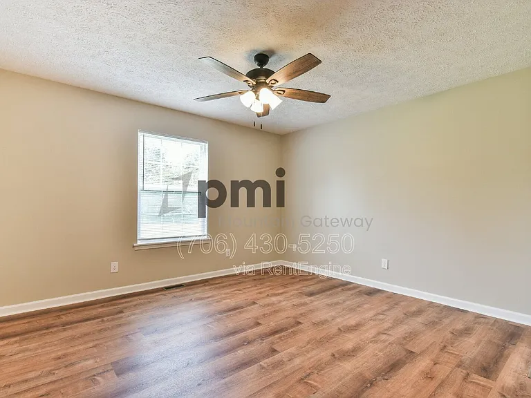 138 Sunset Oaks Dr — Photo 22