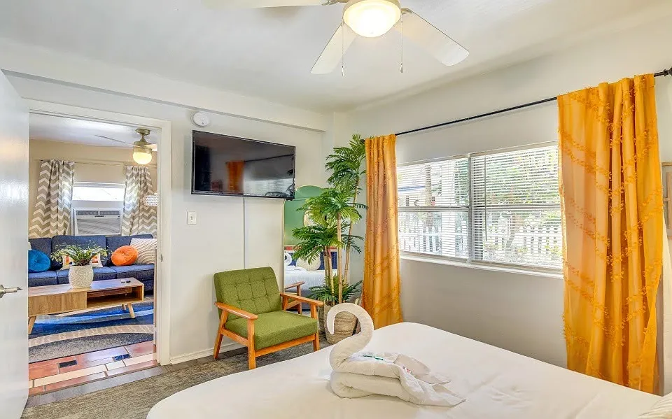 213 E Voorhis Ave #A