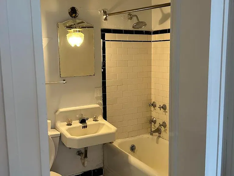 703 Cathedral St #2F — Photo 12