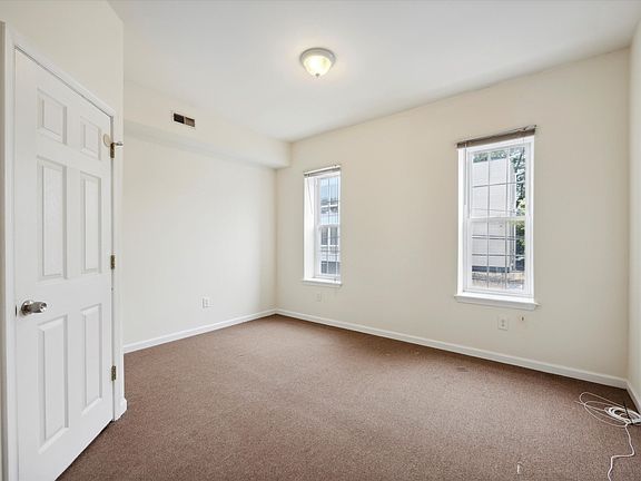 3rd image of 1713 W Berks St #B