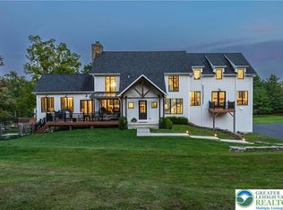 3689 Fire Ln, Bethlehem, PA 18015