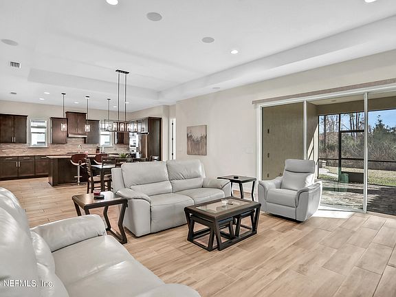 5th image of 2615 Tartus Dr