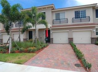 199 Las Brisas Cir, Fort Lauderdale, FL 33326
