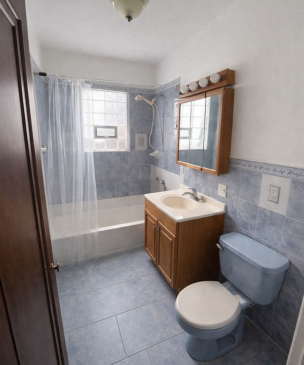 1st image of 6221 W Wabansia Ave #2