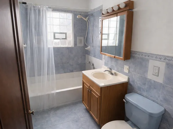 6221 W Wabansia Ave #2, Chicago, IL 60639