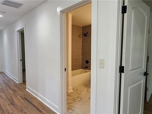4th image of 273 Wadley St NW