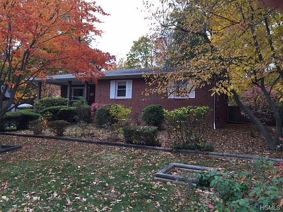 3rd image of 20 Freedman Ave