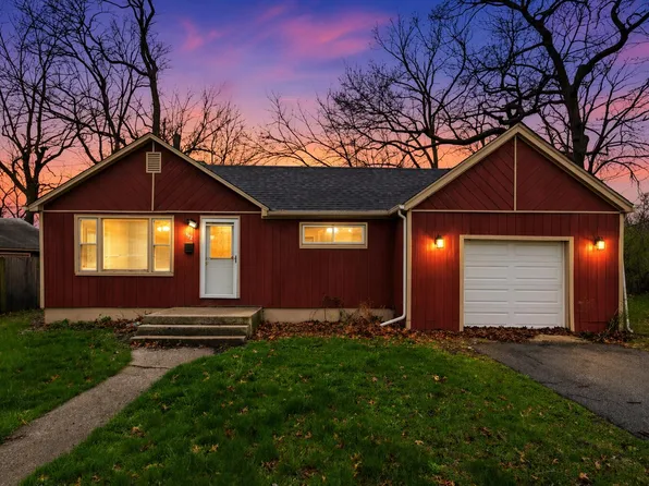 952 Willard St, Gary, IN 46404