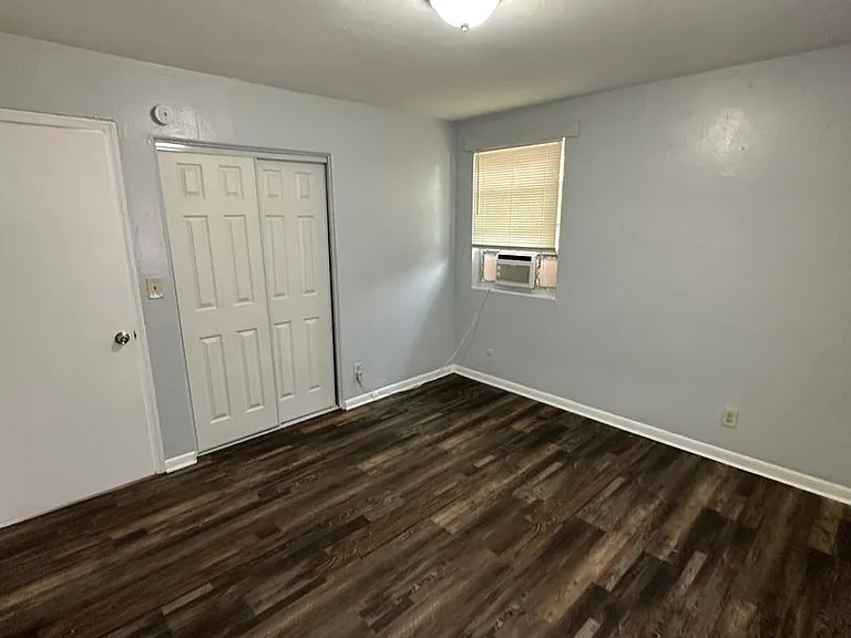 2020 Palafox St — Photo 3