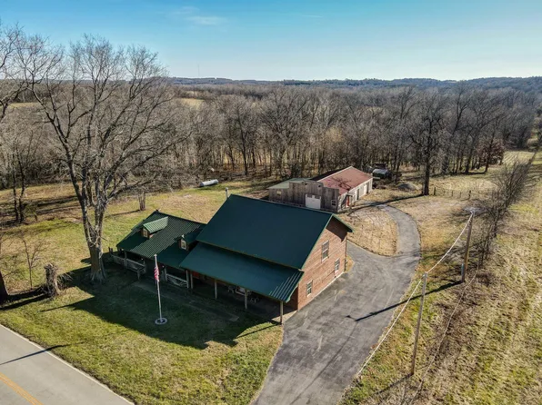 13498 W Farm Road 44, Ash Grove, MO 65604