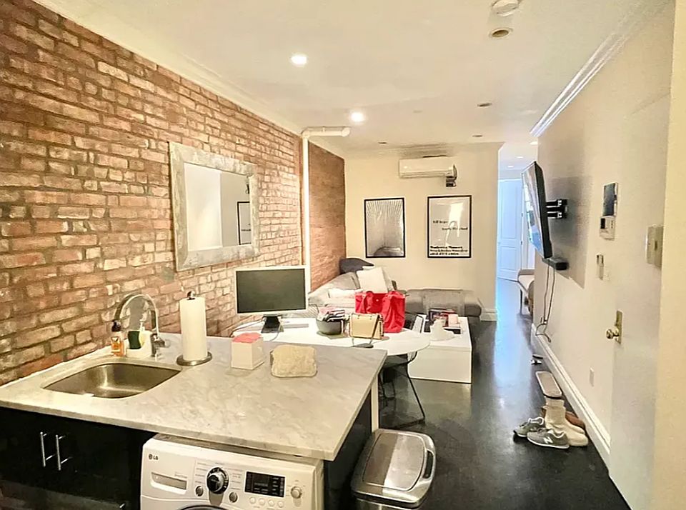 1st image of 133 E 4th St #6224
