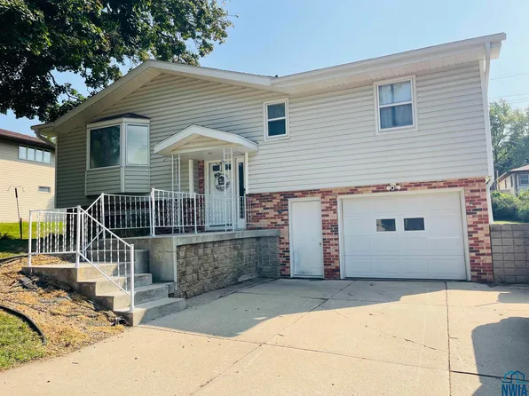 2808 S Lemon St, Sioux City, IA 51106
