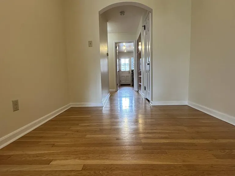 802 Kenwick Rd — Photo 5