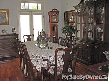 13 x 16 Dining room seats 12 easily
