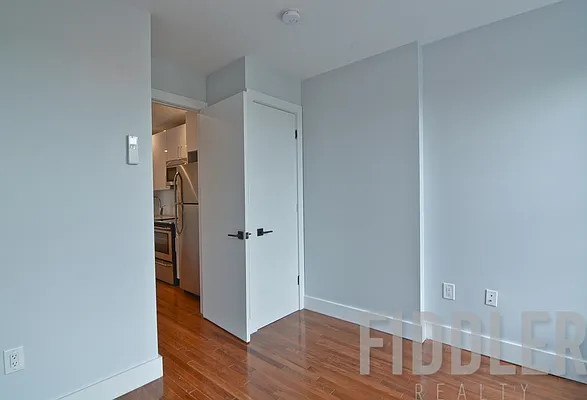 Rented by EXR | media 13