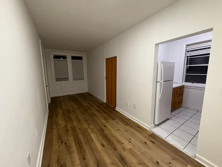 1770 SW 9th St #7 — Photo 3