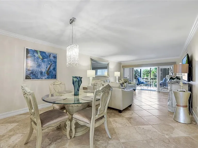 4200 Belair Ln #316 — Photo 5