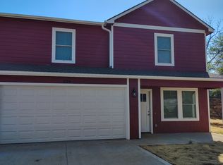 829 SE Hackberry Dr, Topeka, KS 66607