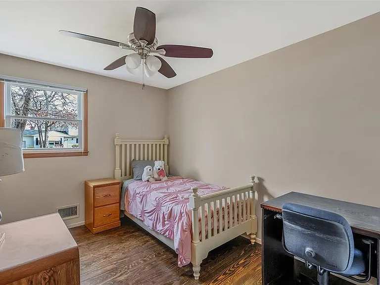 168 W Tiana Rd — Photo 10