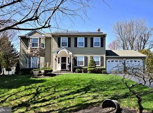 142 Canterbury Ln, Lansdale, PA 19446