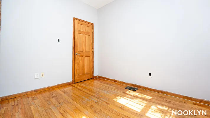 Rented by Nooklyn NYC LLC | media 25