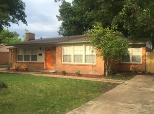 2738 S Llewellyn Ave, Dallas, TX