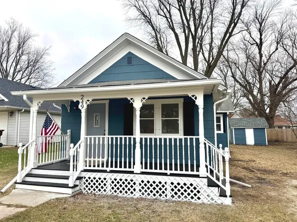 249 Elizabeth St, Paw Paw, IL 61353