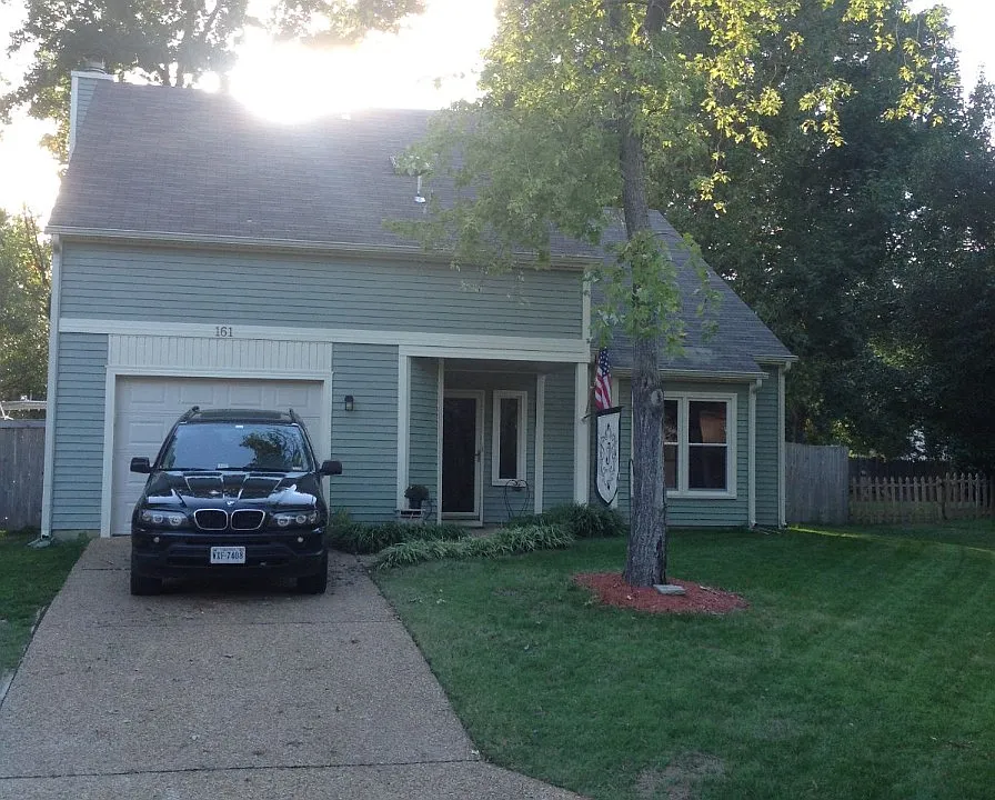 161 Coventry Ln