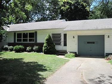 1st image of 908 Lakewood Beach Dr