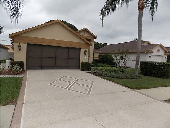 3rd image of 13749 Leroux Dr
