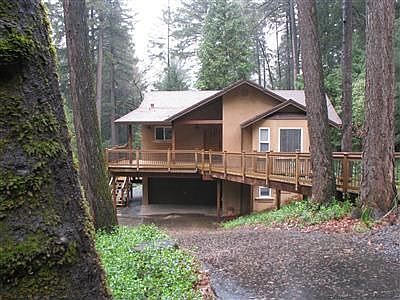 Front of home has ramp