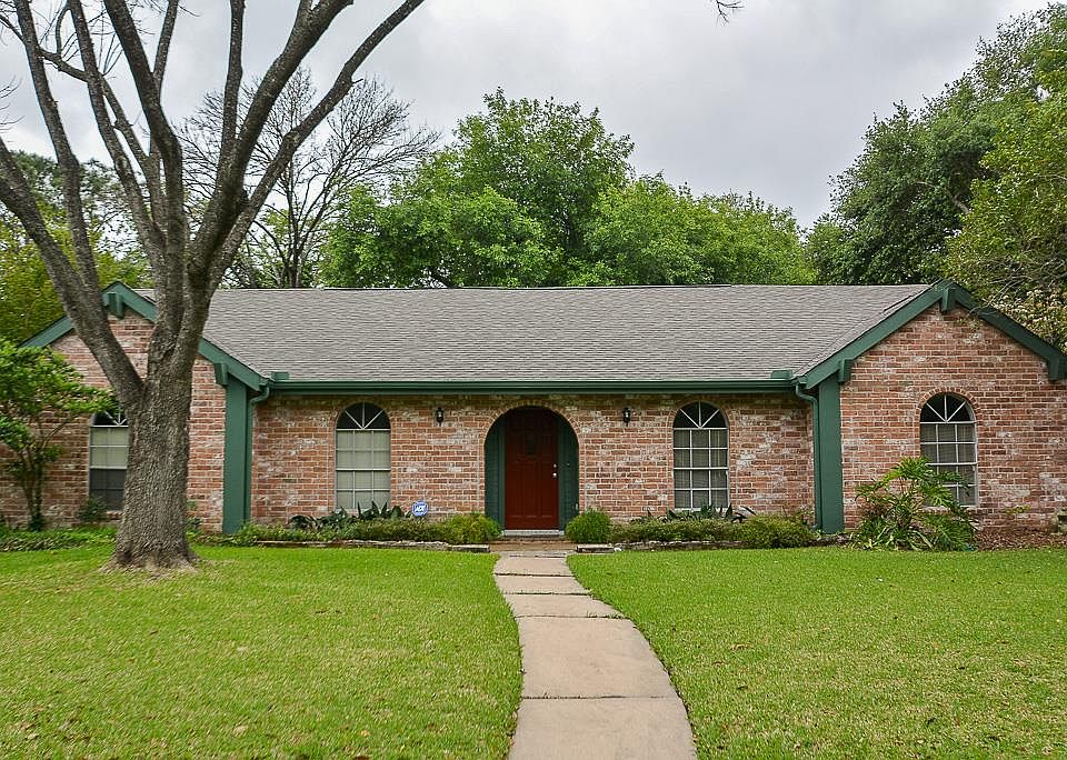 1st image of 12519 Briar Forest Dr