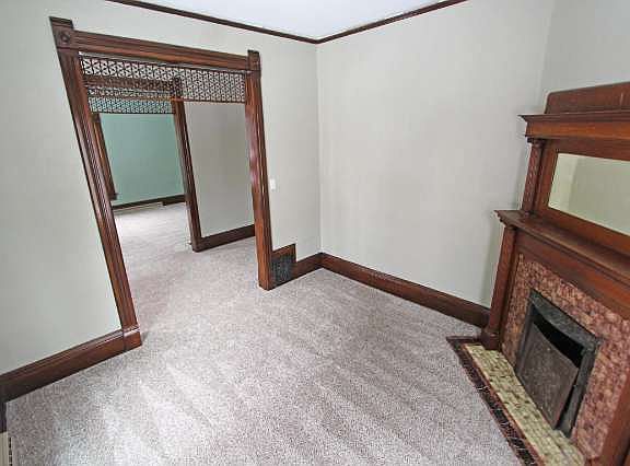 4th image of 1949 S 82nd St