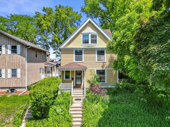 346 East Wilson STREET, Milwaukee, WI 53207