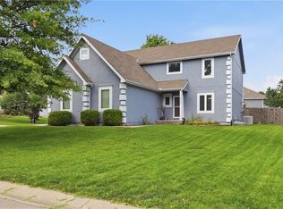 1820 N 160th St, Basehor, KS 66007