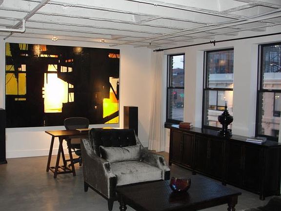 2nd image of 1904 Main St #3SOUTH
