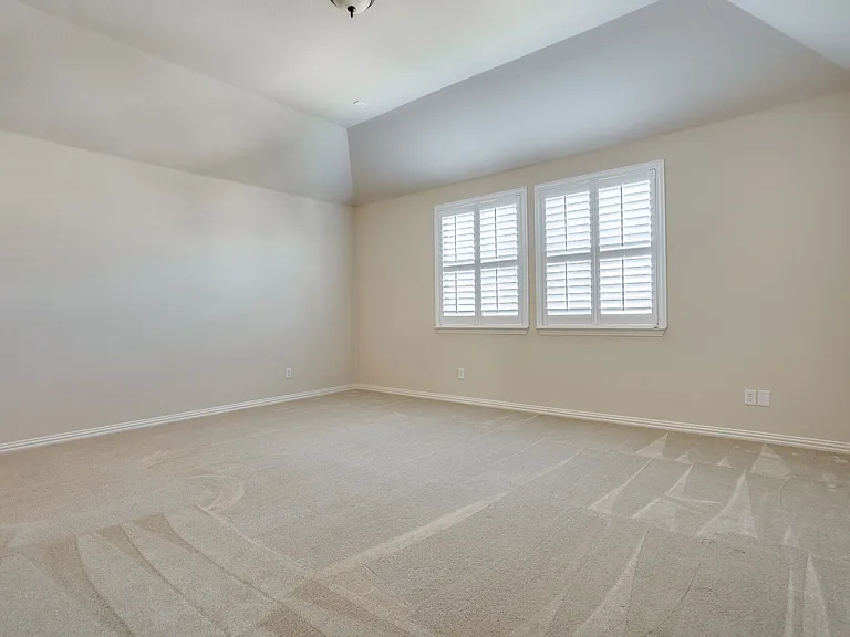 7747 Ivanhoe Dr — Photo 39