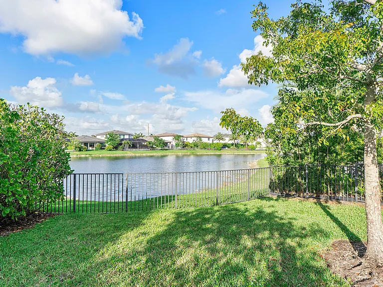 10585 Cobalt Ct — Photo 57