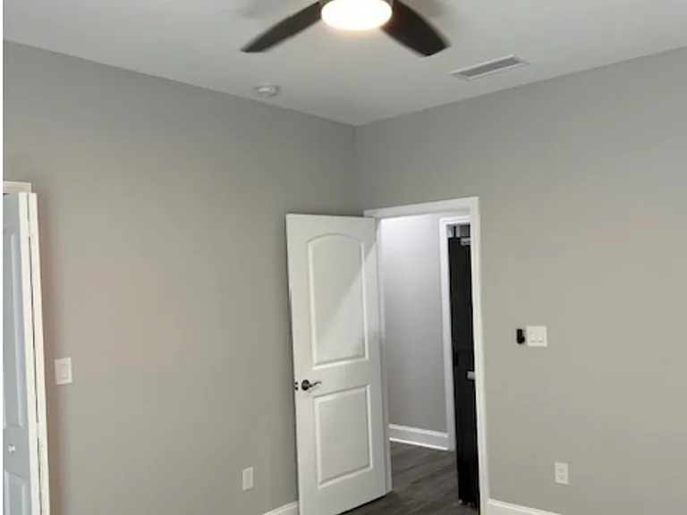 222 Taylor Cir — Photo 15