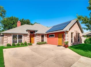 6712 Olivewood Dr, Arlington, TX 76001